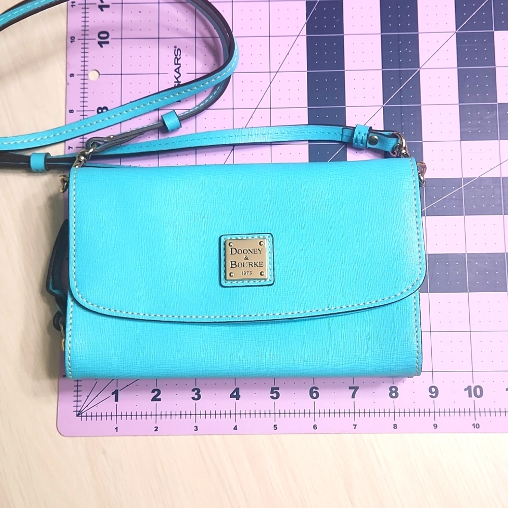 Dooney & Bourke ⭐️ Saffiano slim cross body Teal 🩵 Robbins Egg Blue - Picture 3 of 10